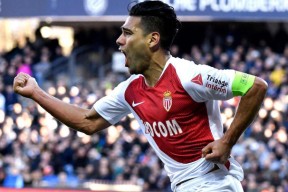 关于清晨欧联传出新动向，摩纳哥防线松动，管理层表态——震撼外界，赛程密集仍需轮换的信息